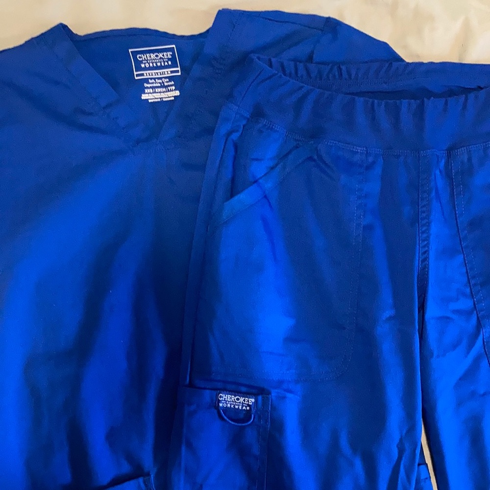 Cherokee Workwear scrub set